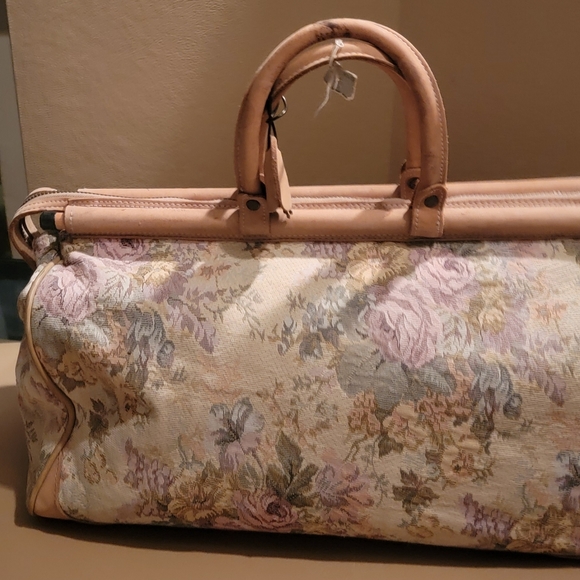 VINTAGE FRENCH TAPESTRY TRAVELLING BAG 10X11X20" - Picture 6 of 10